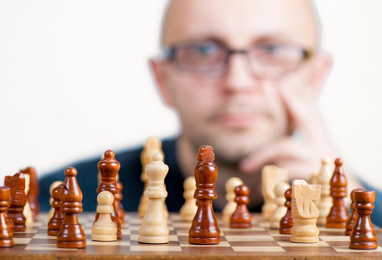 comunicación estratégica, chess, board game, strategy, chessboard, game, chess pieces, competition, strategic, challenge, practice, tactics, player, male, chess, chess, chess, chess, chess, strategy, challenge